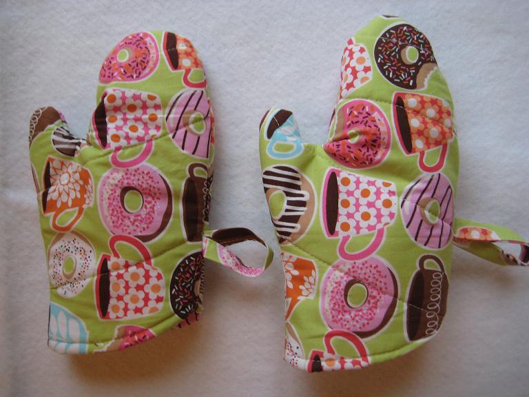 Sewing projects for kids #9 - Oven mitt