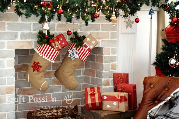 Burlap Decorating Ideas #13: Burlap Christmas Stockings