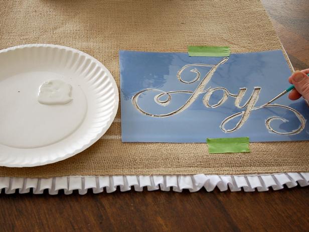 Burlap Decorating Ideas #2: Painted Burlap Table Runner