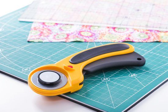 Rotary cutter for quilting